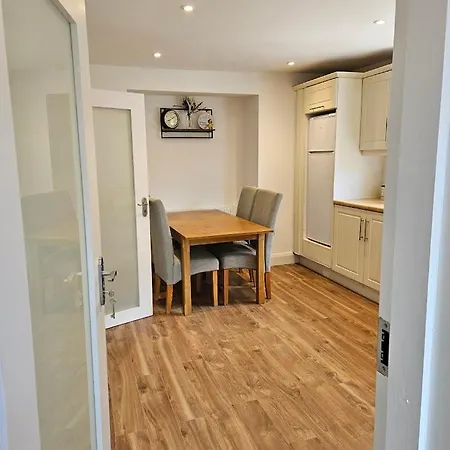 The Old Bar Newly Renovated Semesterbostad *